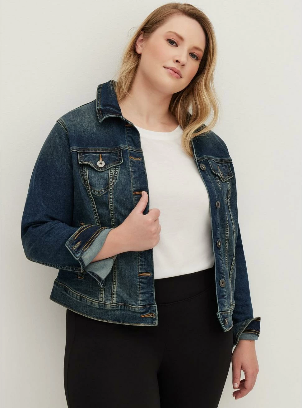 TORRID Denim Trucker Jacket - Medium Wash 7 TORRID Denim Trucker Jacket - Medium Wash - Image 5