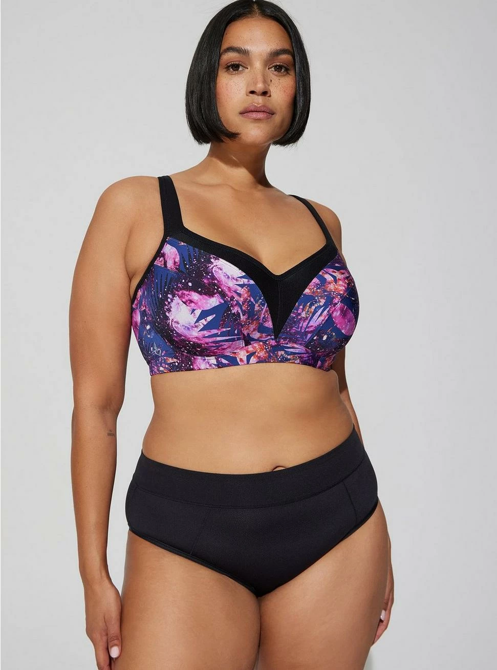 TORRID Mid Impact Underwire Print Active Sports Bra 4 TORRID Mid Impact Underwire Print Active Sports Bra - Image 2