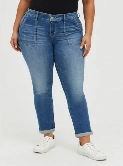 TORRID Boyfriend Straight Vintage Stretch Mid-Rise Jean