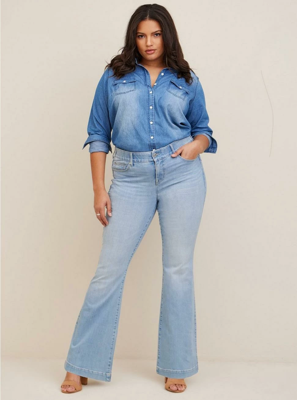 TORRID Bombshell Flare Premium Stretch High-Rise Jean 3 TORRID Bombshell Flare Premium Stretch High-Rise Jean
