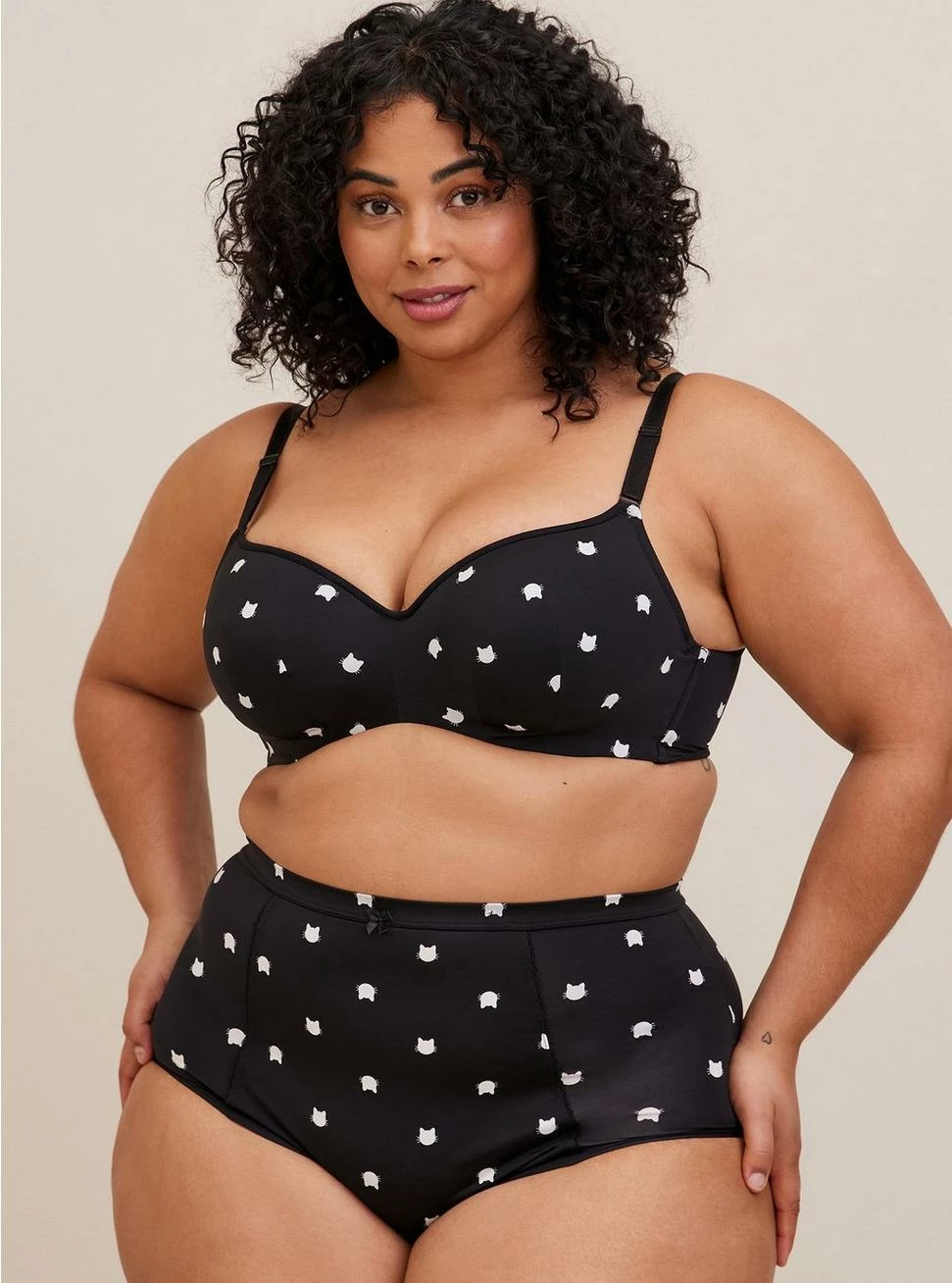 TORRID Full-Coverage Balconette Lightly Lined Print 360° Back Smoothing™ Bra 4 TORRID Full-Coverage Balconette Lightly Lined Print 360° Back Smoothing™ Bra - Image 2