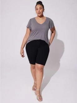 TORRID Bermuda Jegging Super Soft High-Rise Short