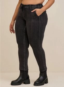 TORRID Pull-On Boyfriend Straight Super Soft Mid-Rise Jean -Cheap Torrid Shop 15226424 09180 av3