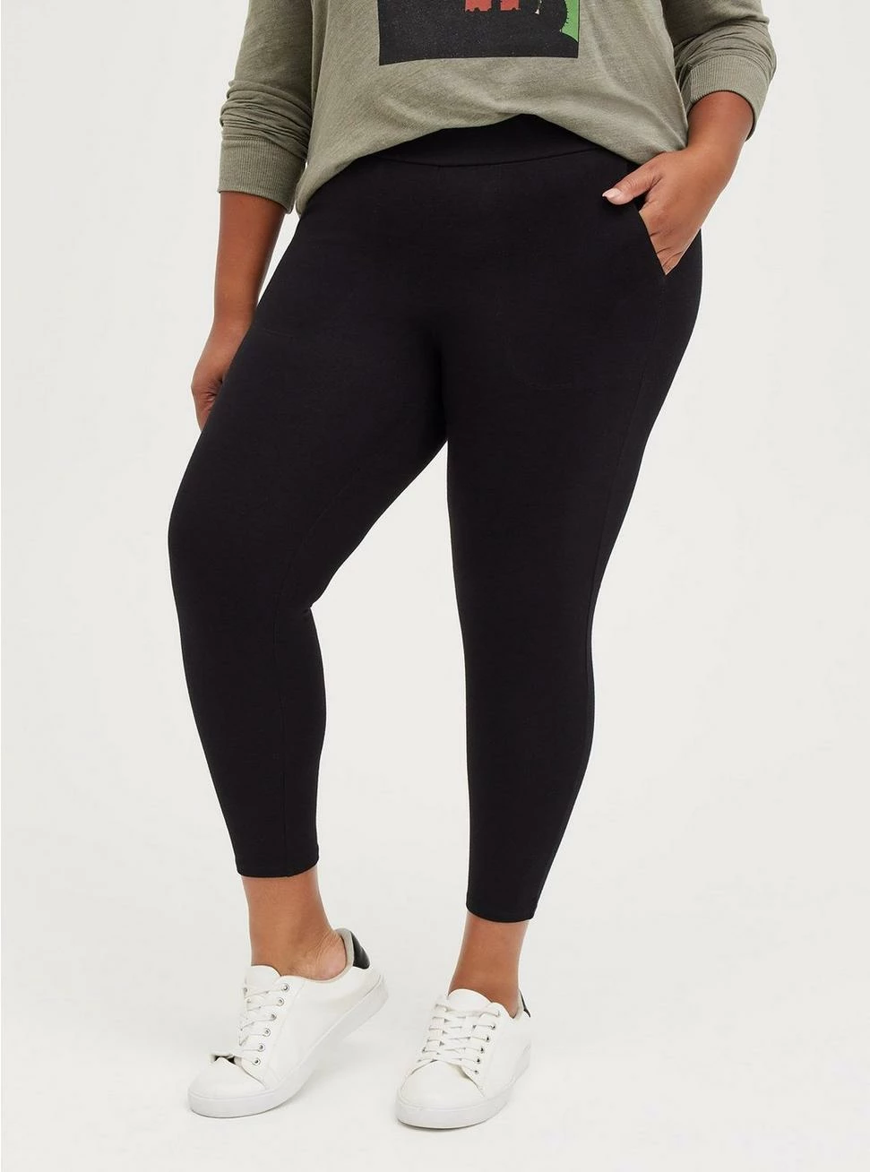 TORRID Crop Signature Waist Pocket Premium Legging 4 TORRID Crop Signature Waist Pocket Premium Legging - Image 2