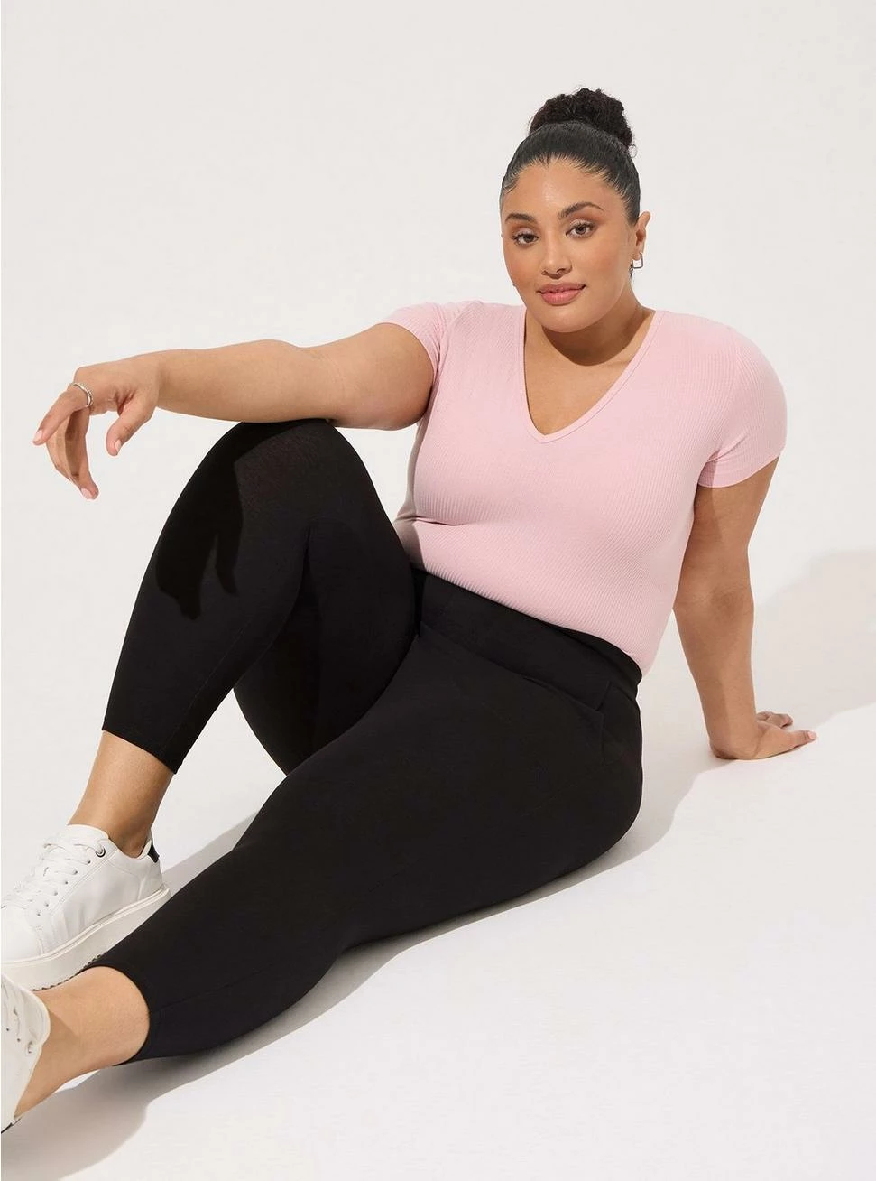 TORRID Crop Signature Waist Pocket Premium Legging 3 TORRID Crop Signature Waist Pocket Premium Legging