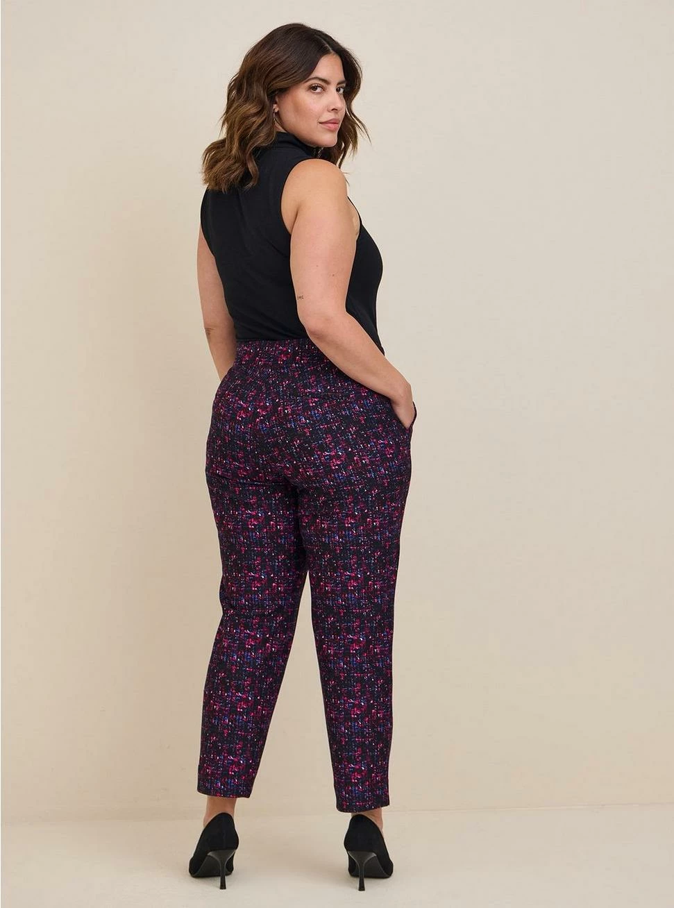 TORRID Pull-On Relaxed Taper Studio Luxe Ponte High-Rise Pant 5 TORRID Pull-On Relaxed Taper Studio Luxe Ponte High-Rise Pant - Image 3
