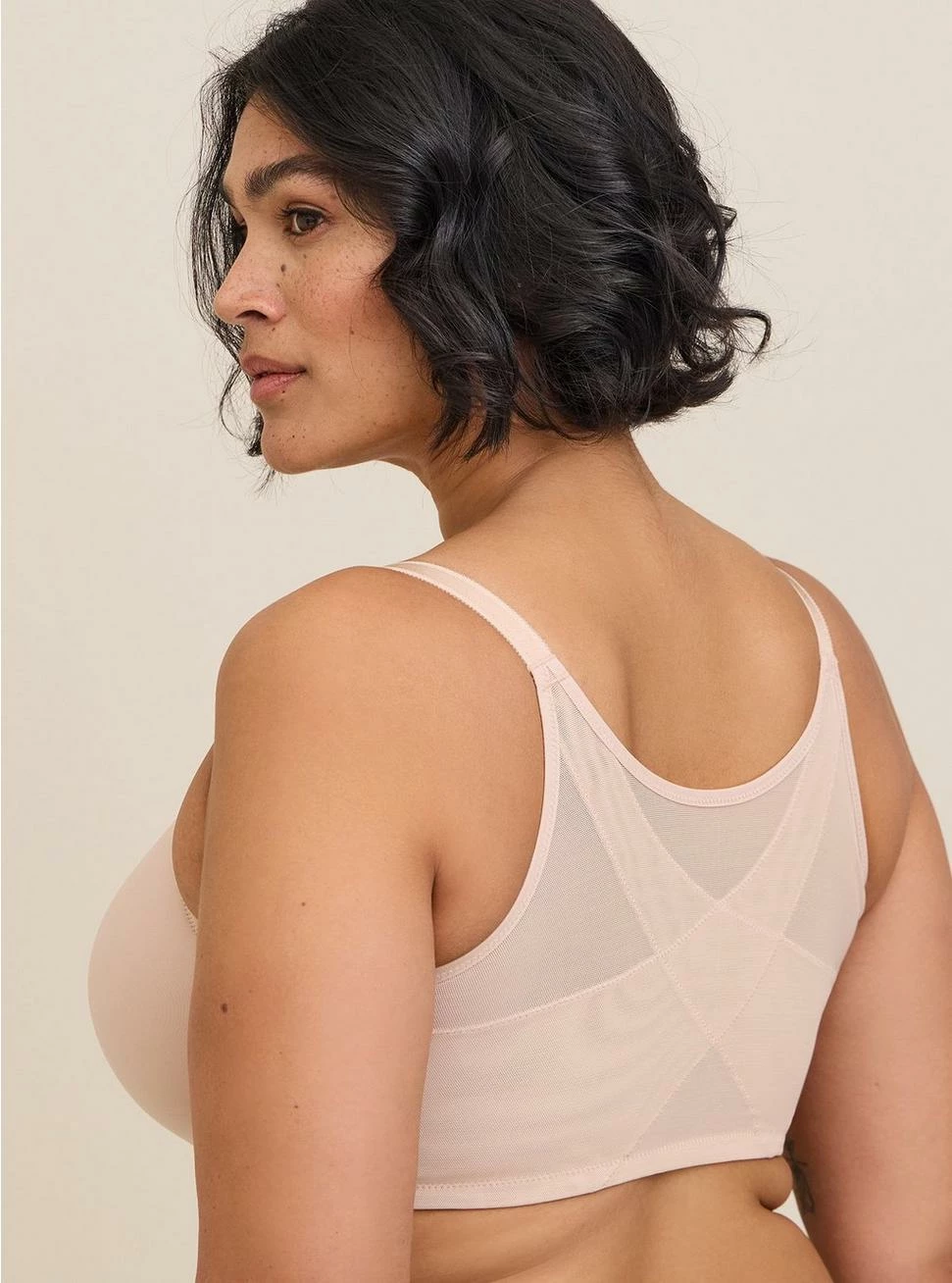 Null T-Shirt Lightly Lined Smooth Ultimate Smoothing™ Bra 4 Null T-Shirt Lightly Lined Smooth Ultimate Smoothing™ Bra - Image 2