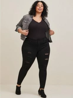 TORRID Bombshell Skinny Premium Stretch High-Rise Destructed Jean