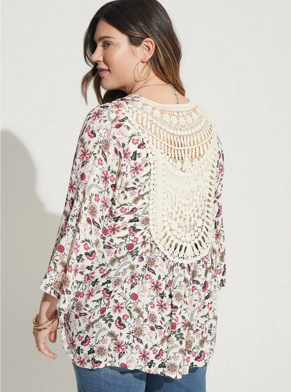 TORRID Gauze Crochet Inset Kimono 4 TORRID Gauze Crochet Inset Kimono - Image 2