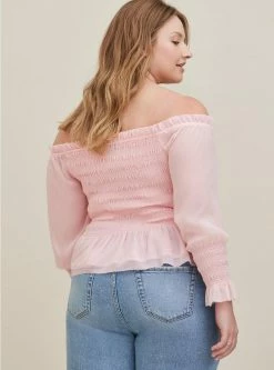 TORRID Crinkle Chiffon Smocked Waist Off-Shoulder Crop Top -Cheap Torrid Shop 17615164 00004 av2