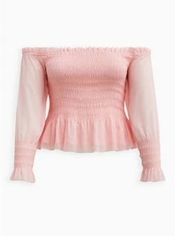 TORRID Crinkle Chiffon Smocked Waist Off-Shoulder Crop Top -Cheap Torrid Shop 17615164 00004 flat