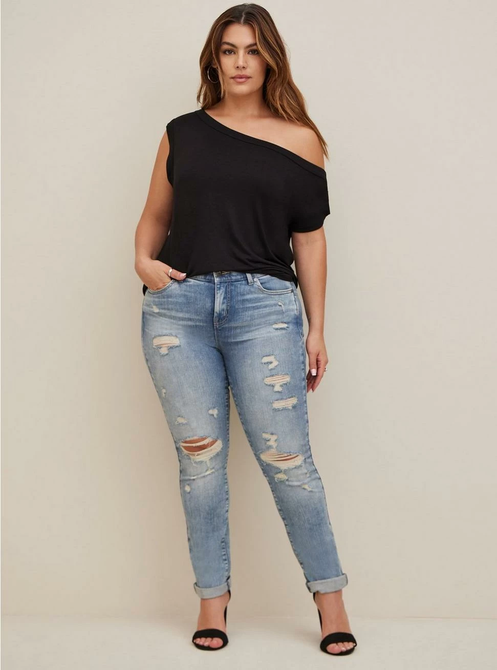 TORRID Super Soft Off-Shoulder Asymmetrical Sleeve Top 4 TORRID Super Soft Off-Shoulder Asymmetrical Sleeve Top - Image 2