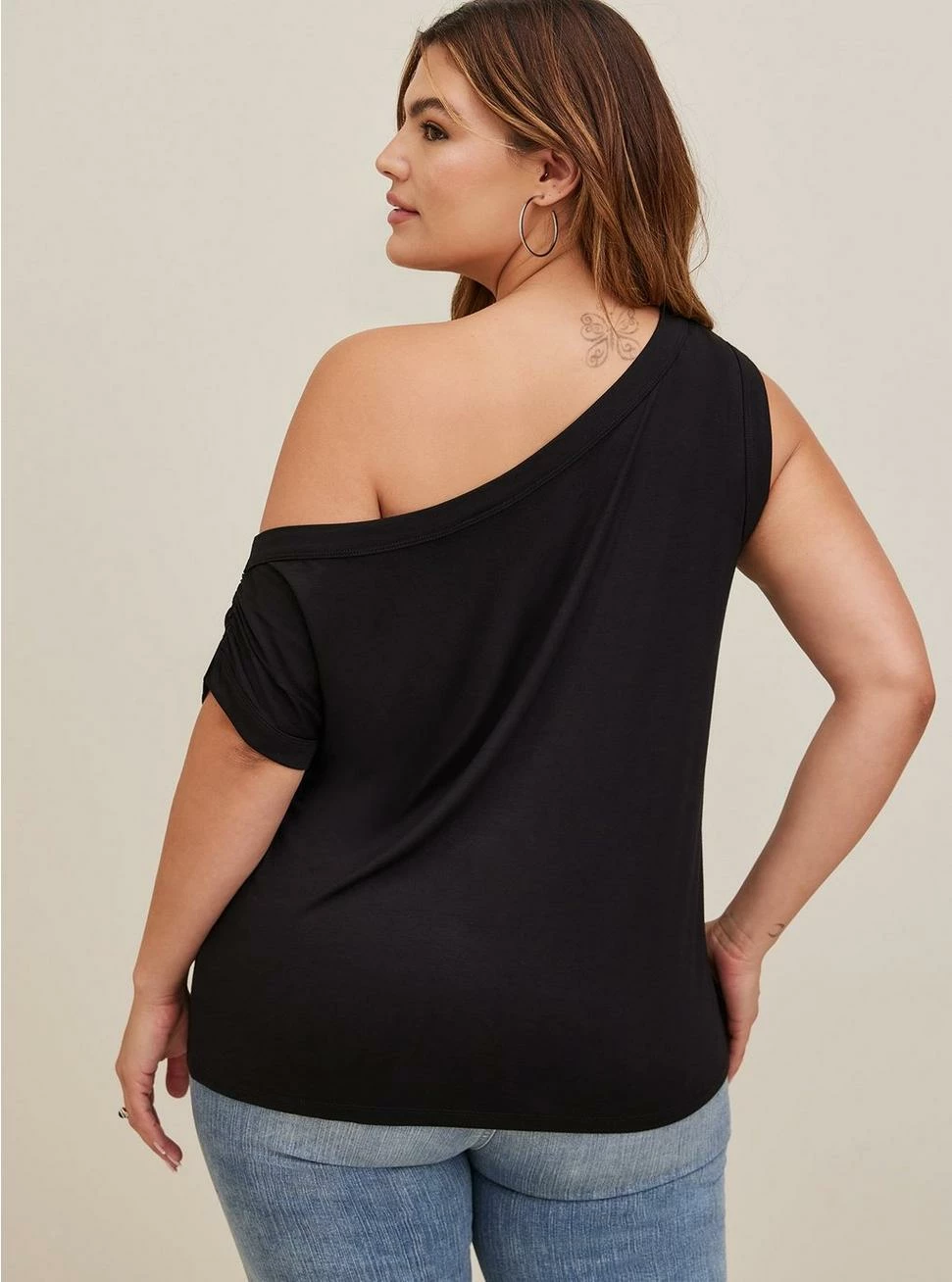 TORRID Super Soft Off-Shoulder Asymmetrical Sleeve Top 5 TORRID Super Soft Off-Shoulder Asymmetrical Sleeve Top - Image 3