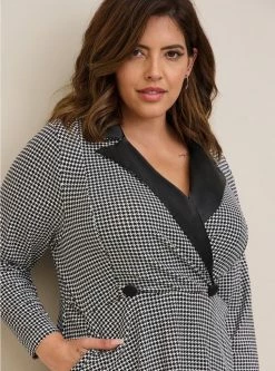 TORRID Mini Stretch Satin Tuxedo Dress 10 TORRID Mini Stretch Satin Tuxedo Dress -Cheap Torrid Shop 19002856 01770 av3