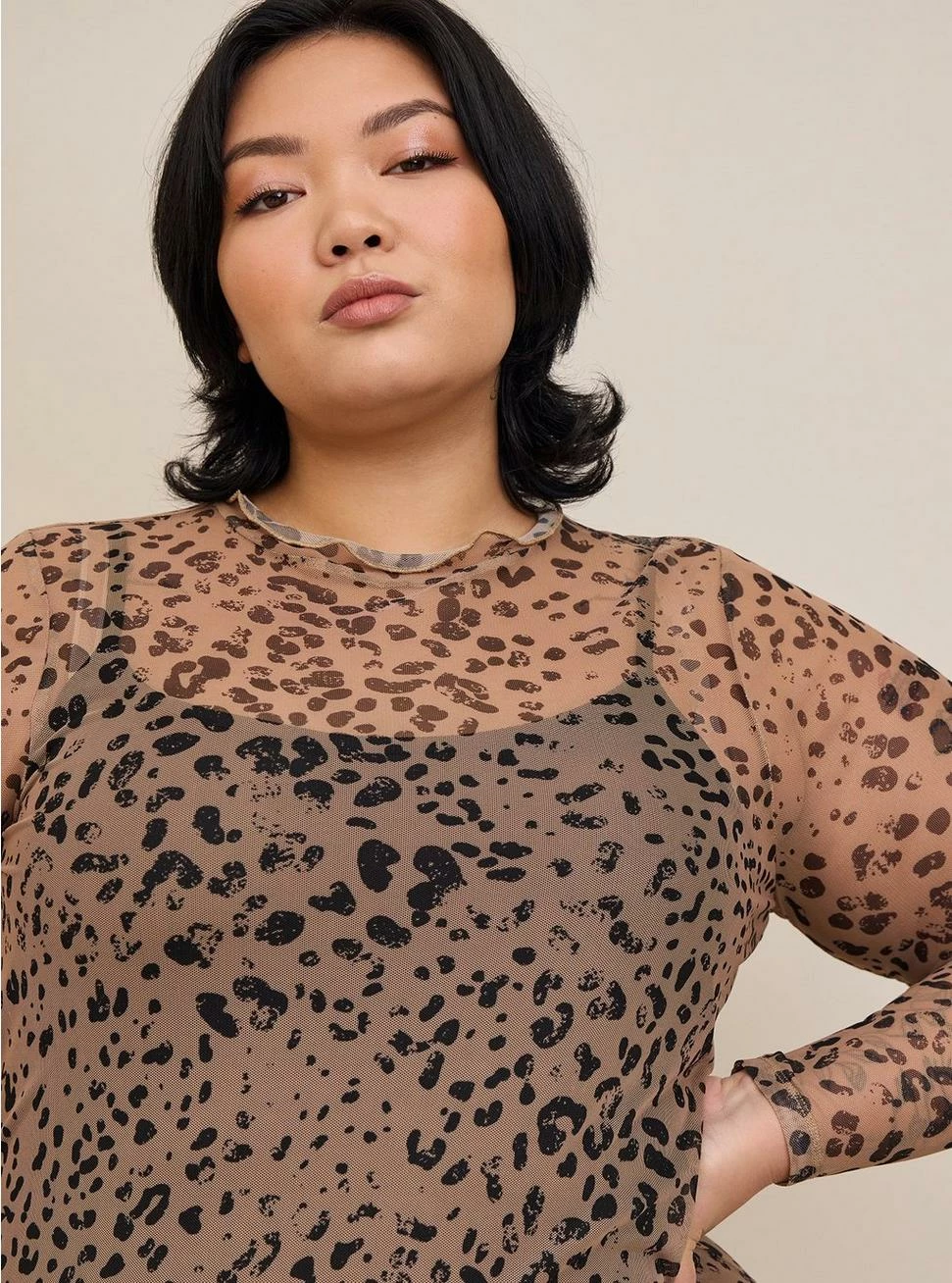 TORRID At The Knee Soft Mesh Lettuce Edge Mock Neck Dress 6 TORRID At The Knee Soft Mesh Lettuce Edge Mock Neck Dress - Image 4