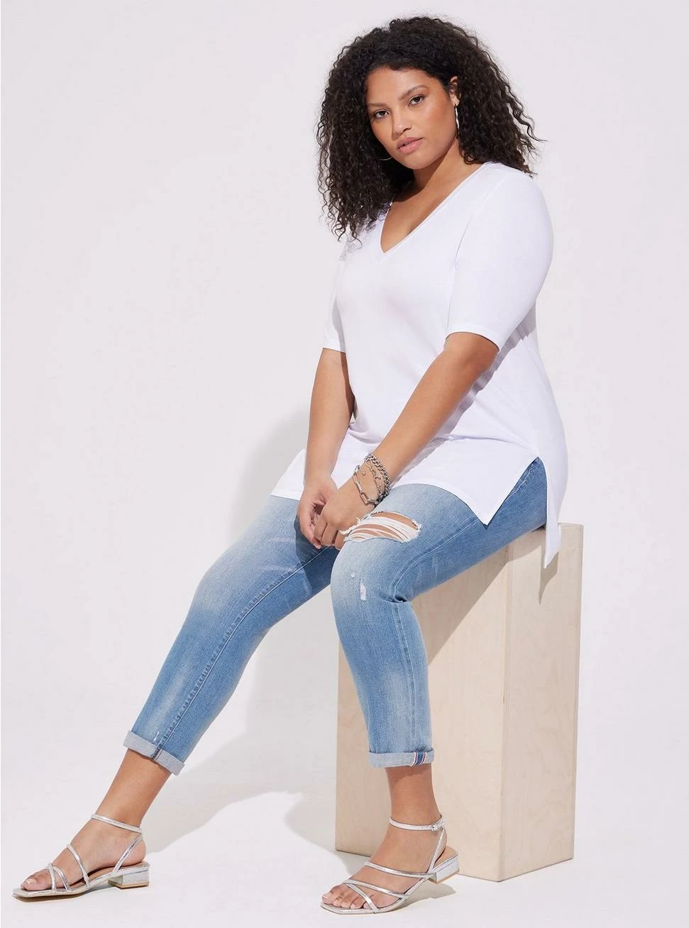 TORRID Favorite Tunic Super Soft V-Neck Side Slit Tee 3 TORRID Favorite Tunic Super Soft V-Neck Side Slit Tee