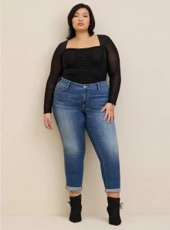 TORRID Boyfriend Straight Vintage Stretch Mid-Rise Jean