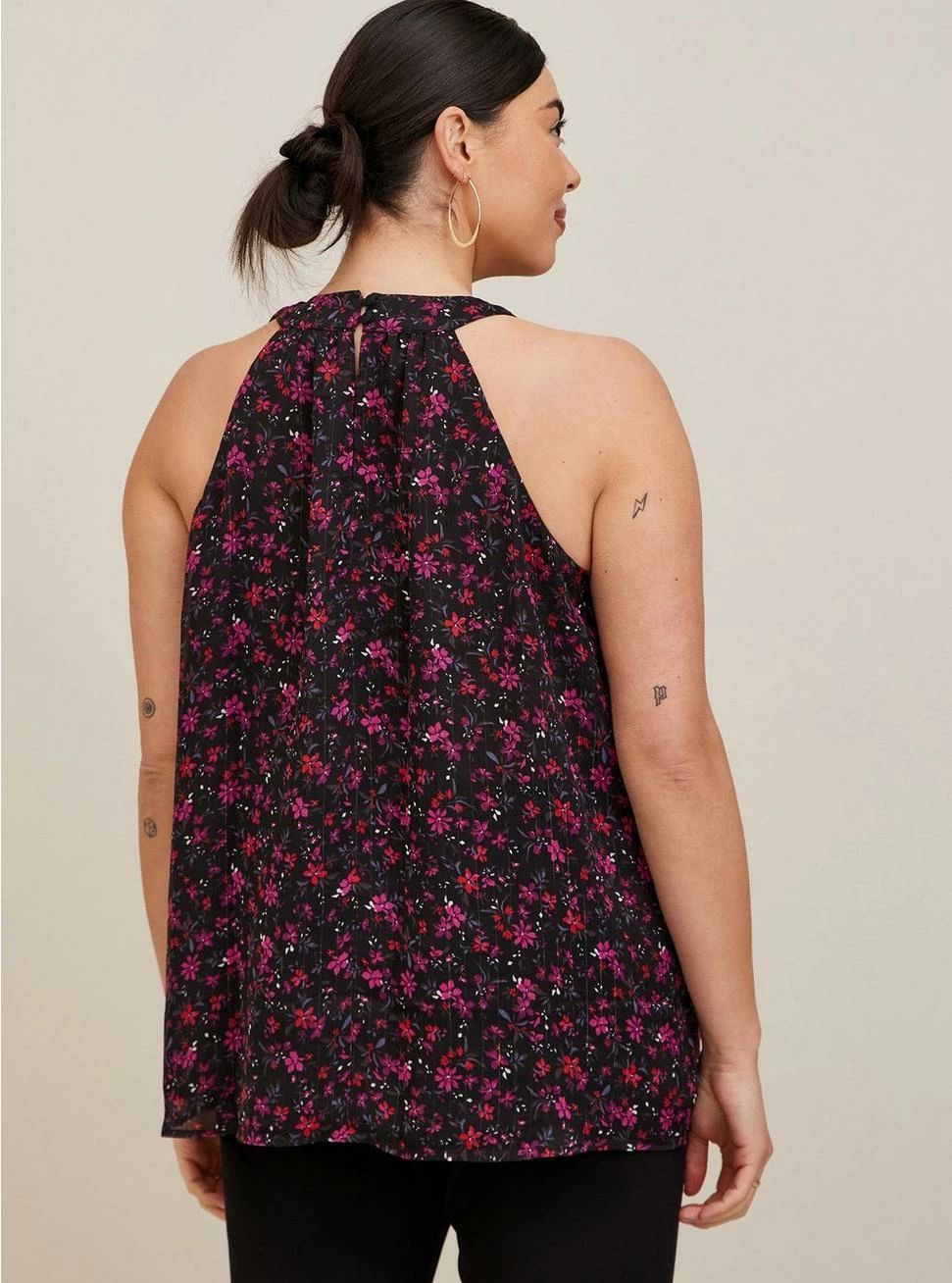 TORRID Crinkle Lurex Chiffon Halter Top 5 TORRID Crinkle Lurex Chiffon Halter Top - Image 3