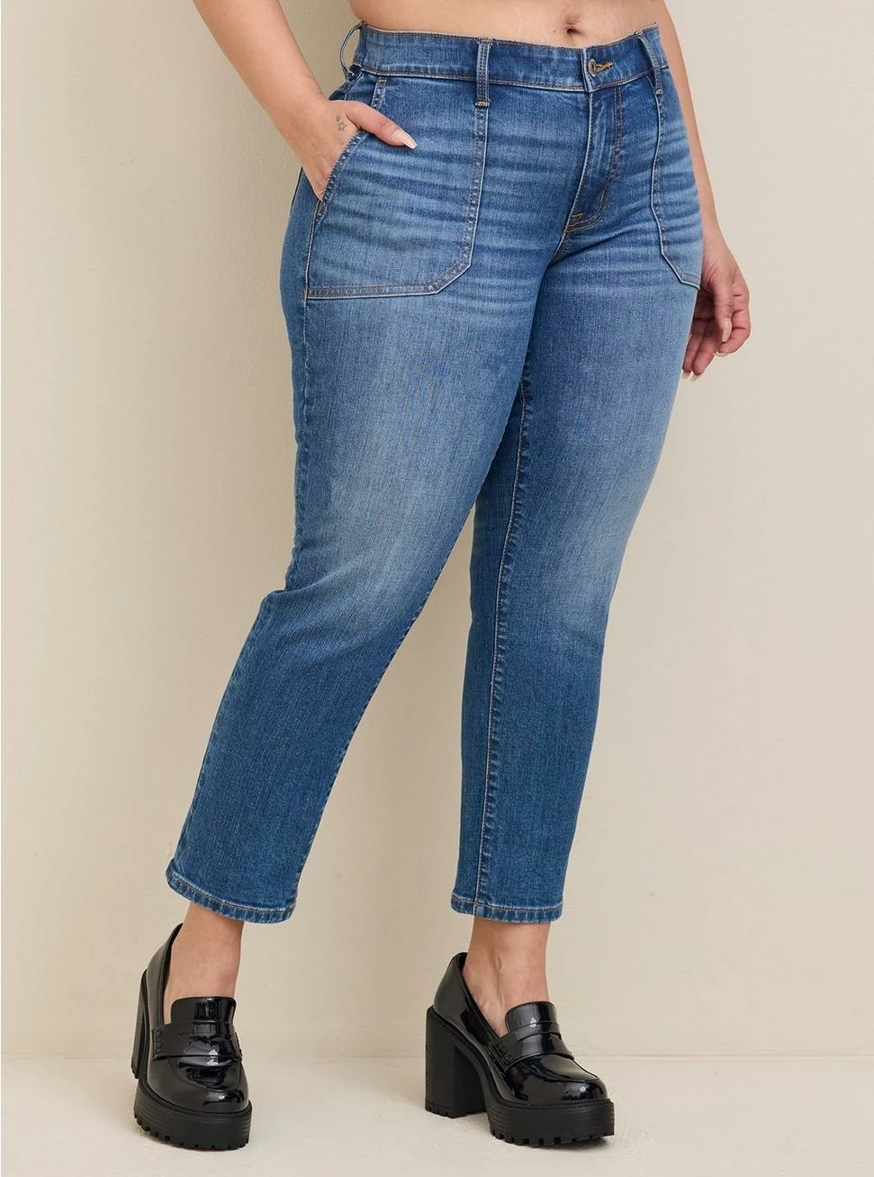 TORRID Perfect Boyfriend Ankle Vintage Stretch Mid-Rise Jean (Regular) 4 TORRID Perfect Boyfriend Ankle Vintage Stretch Mid-Rise Jean (Regular) - Image 2