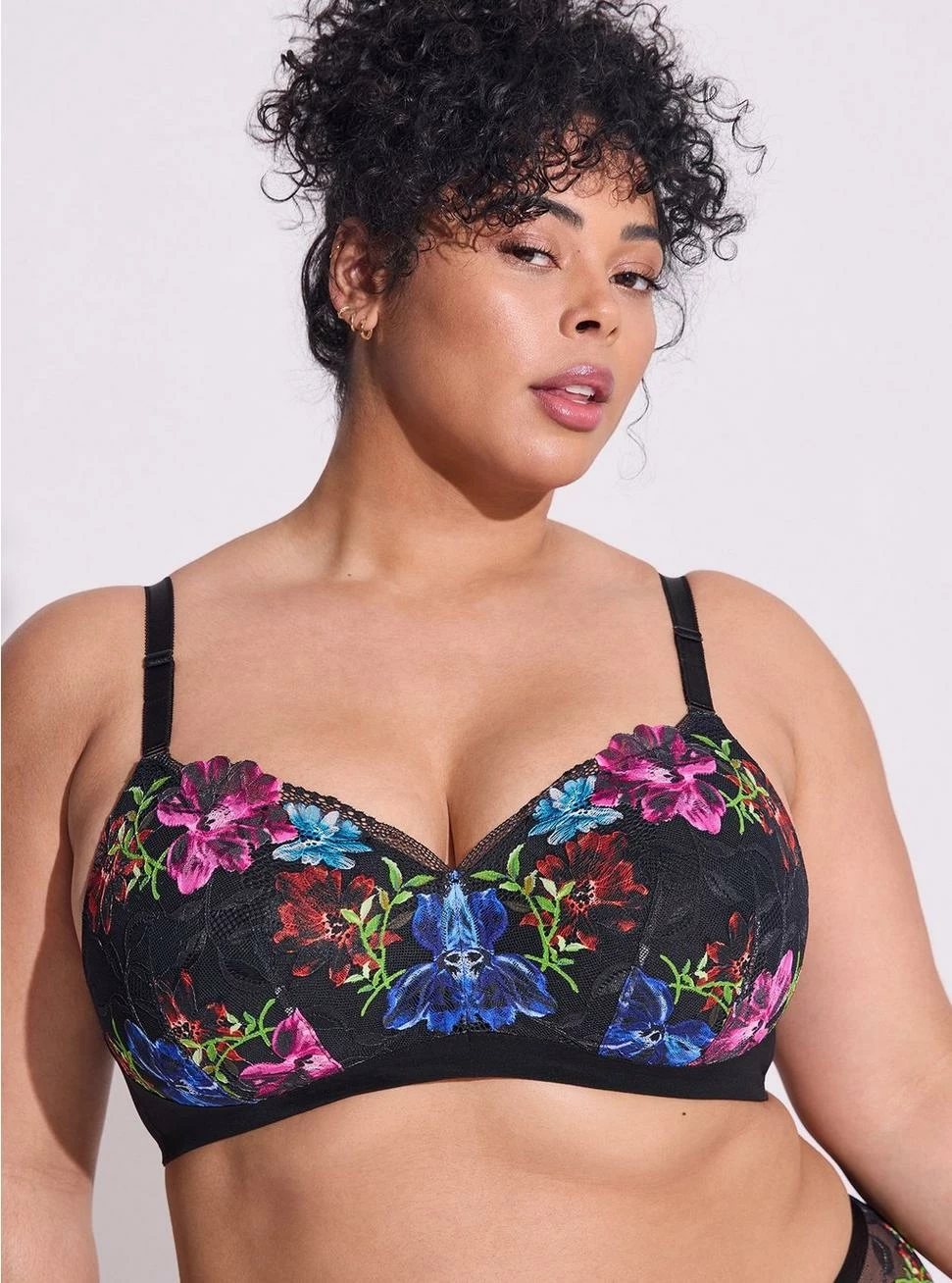 TORRID Wire-Free Lightly Lined Photo Floral Lace 360° Back Smoothing® Bra 3 TORRID Wire-Free Lightly Lined Photo Floral Lace 360° Back Smoothing® Bra