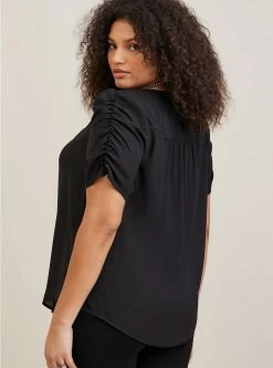 TORRID Harper Georgette Ruched Short Sleeve Blouse 9 TORRID Harper Georgette Ruched Short Sleeve Blouse -Cheap Torrid Shop 19665719 00684 av2