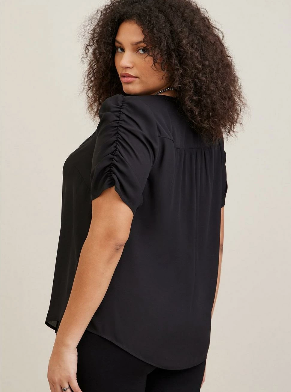 TORRID Harper Georgette Ruched Short Sleeve Blouse 5 TORRID Harper Georgette Ruched Short Sleeve Blouse - Image 3