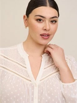 TORRID Chiffon Clip Dot With Contrasting Eyelet Top -Cheap Torrid Shop 19673472 00148 av3