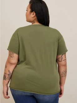 TORRID Foreigner Classic Fit Cotton Keyhole Tee -Cheap Torrid Shop 40045016 00252 av2