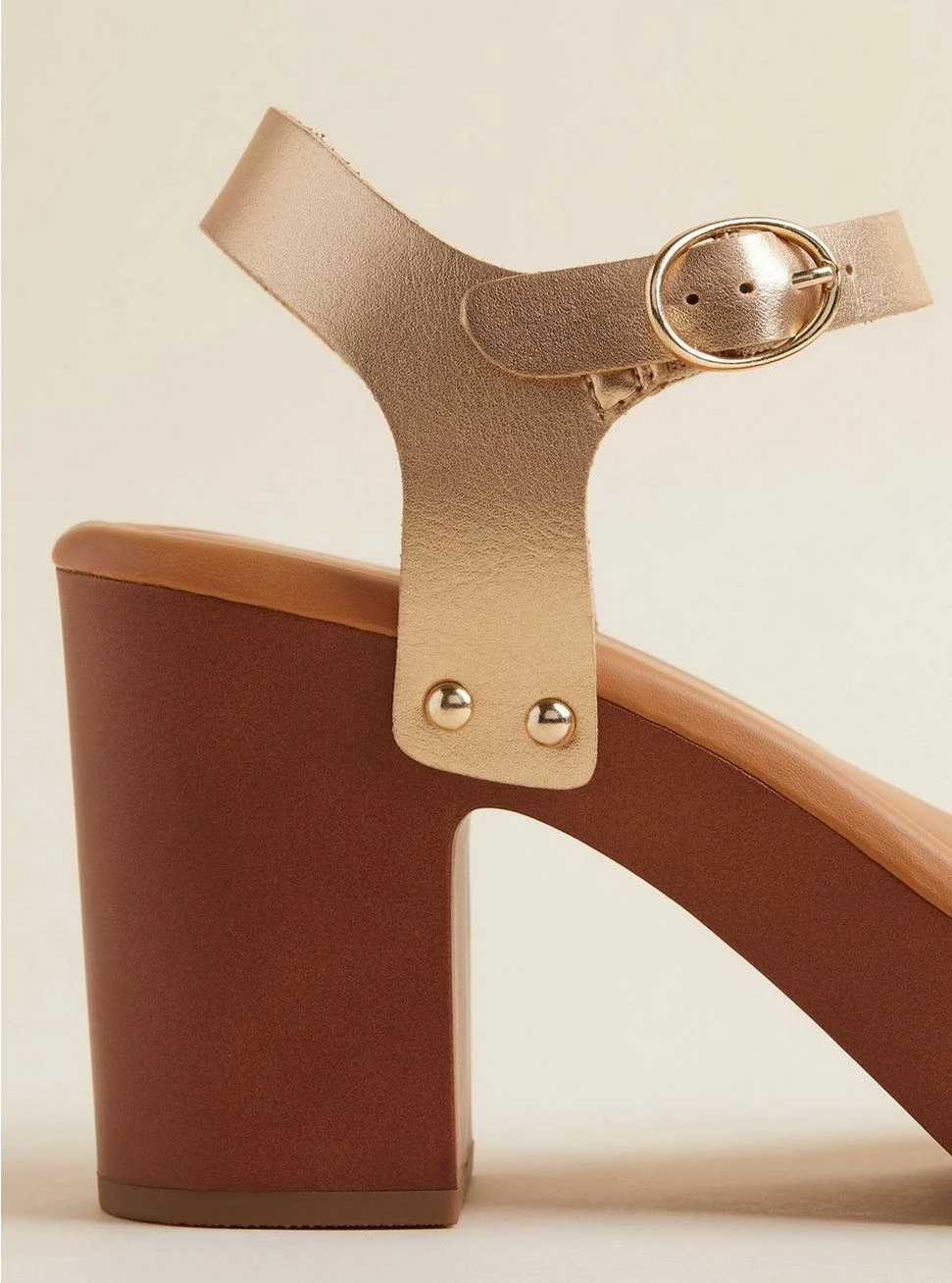 TORRID Square Toe Wood Heel (WW) 7 TORRID Square Toe Wood Heel (WW) - Image 5