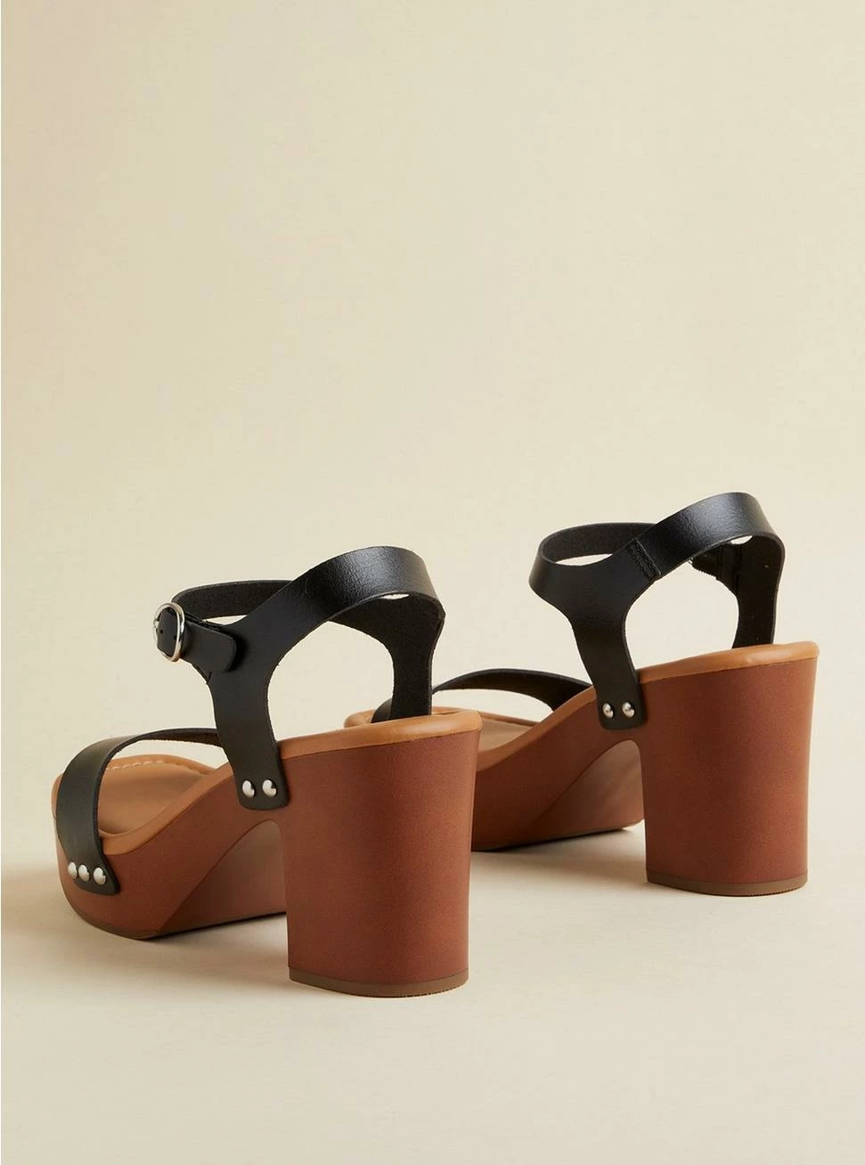 TORRID Square Toe Wood Heel (WW) 5 TORRID Square Toe Wood Heel (WW) - Image 3