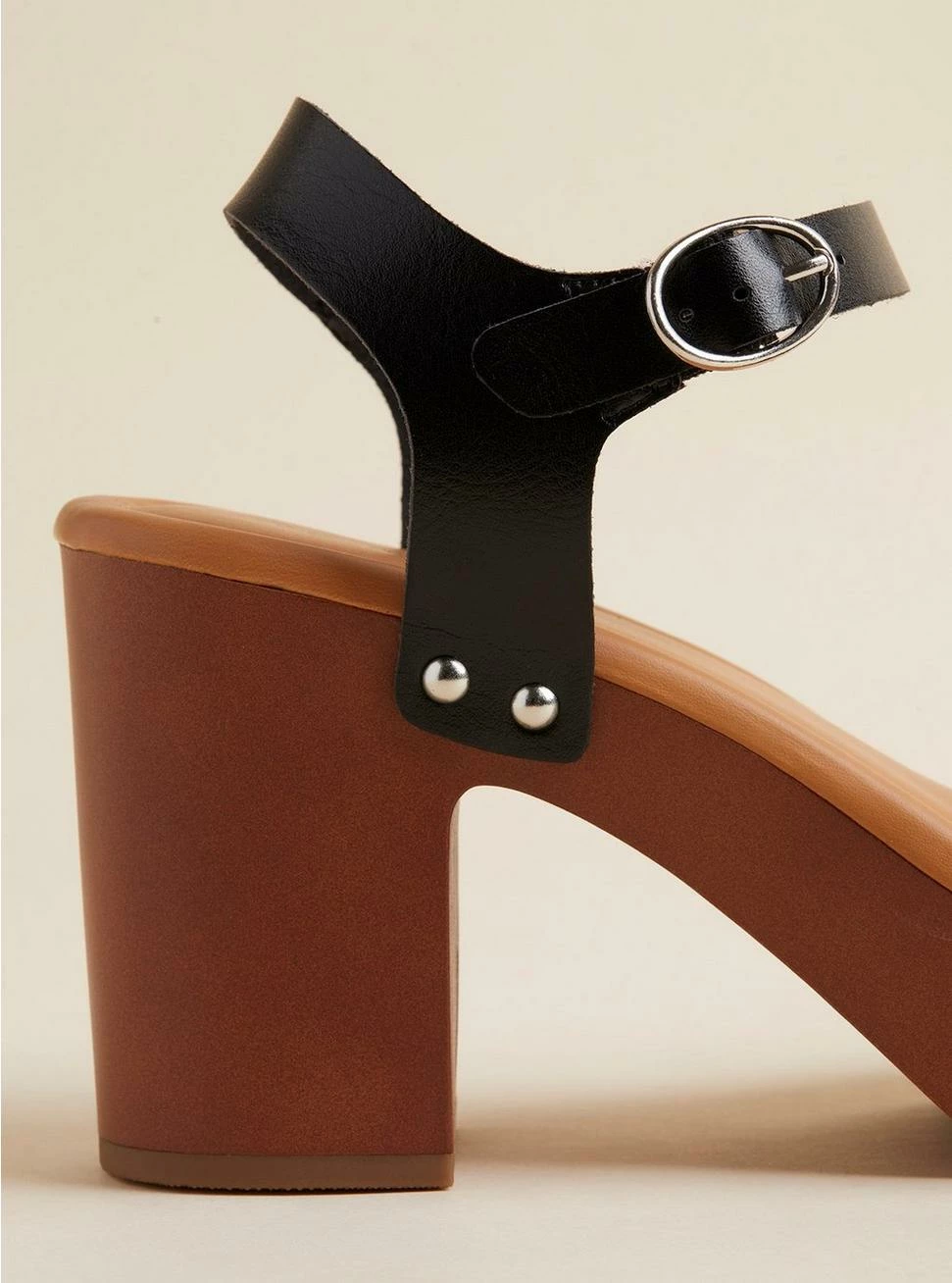 TORRID Square Toe Wood Heel (WW) 7 TORRID Square Toe Wood Heel (WW) - Image 5