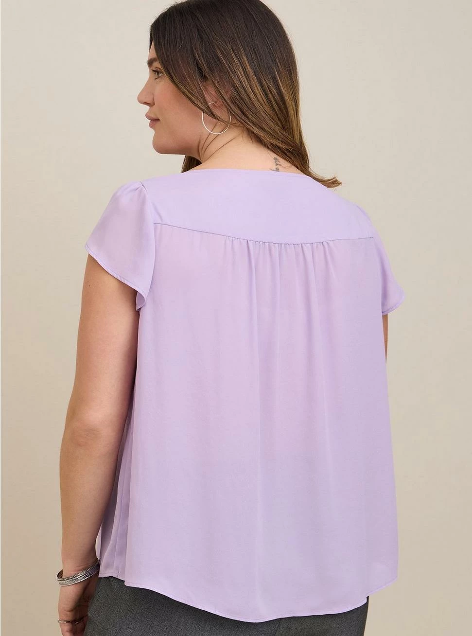 TORRID Georgette Embroidered V-Neck Tulip Short Sleeve 5 TORRID Georgette Embroidered V-Neck Tulip Short Sleeve - Image 3