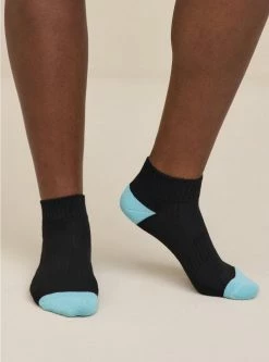 TORRID Athletic Shortie Sock