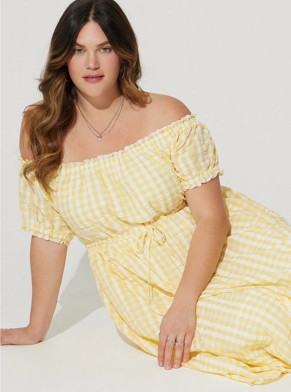 TORRID Midi Seer Sucker Off Shoulder Peasant Dress 6 TORRID Midi Seer Sucker Off Shoulder Peasant Dress - Image 4