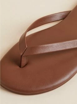 TORRID Sunnie Flip Flop (WW) -Cheap Torrid Shop 40110042 00708 av3