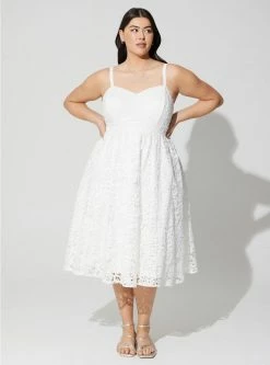 TORRID Midi Crochet Lace Sweetheart Dress 9 TORRID Midi Crochet Lace Sweetheart Dress -Cheap Torrid Shop 40120151 06452 av2