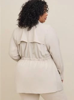 HAPPYCAMPER Happy Camper Stretch Woven Anorak Jacket -Cheap Torrid Shop 40125585 06405 av2