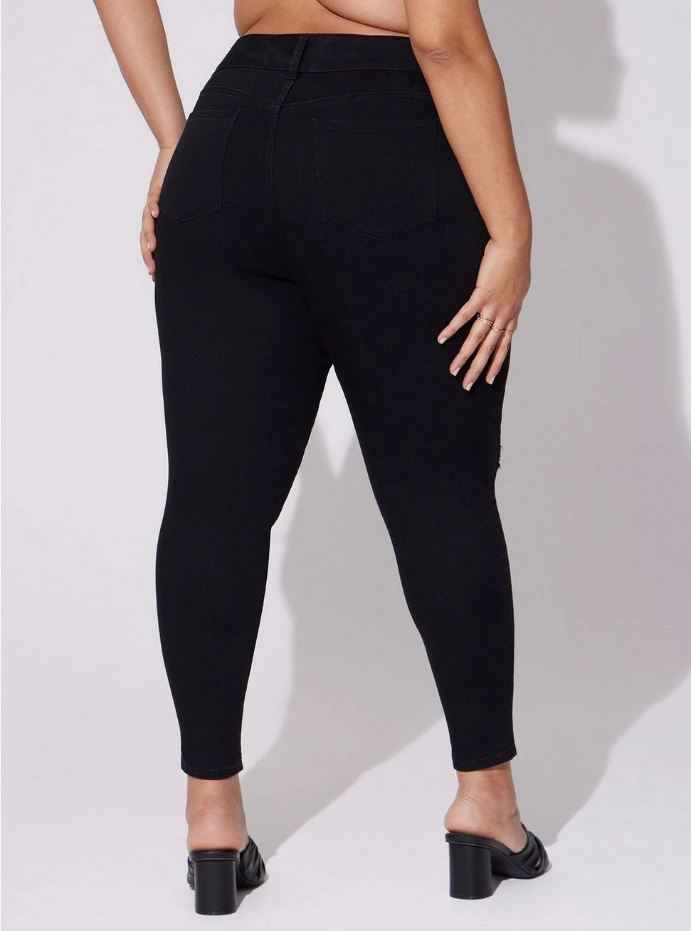 TORRID Jegging Skinny Super Soft Mid-Rise Jean 5 TORRID Jegging Skinny Super Soft Mid-Rise Jean - Image 3