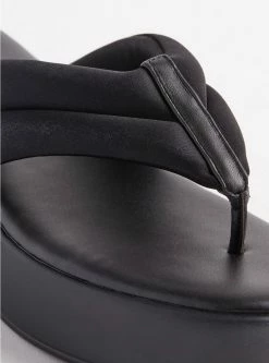 TORRID Puffed Flip Flop (WW) -Cheap Torrid Shop 40195023 00133 av3